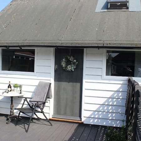 The Bubble Hideaway - A Little Oasis Near The Sea Apartment Whitstable Exterior photo